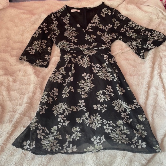 Floral mini dress - Picture 1 of 3